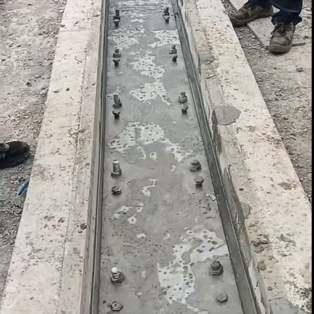 清远港口码头起重机龙门吊重型机械设备稳固用早强快凝轨道胶泥